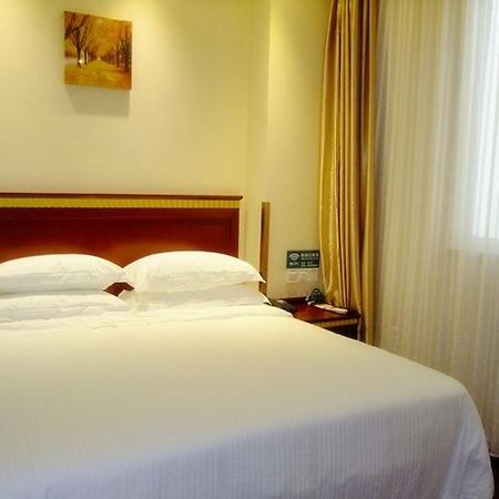 Greentree Inn Chongqing North Railway Station Express Hotel Kültér fotó