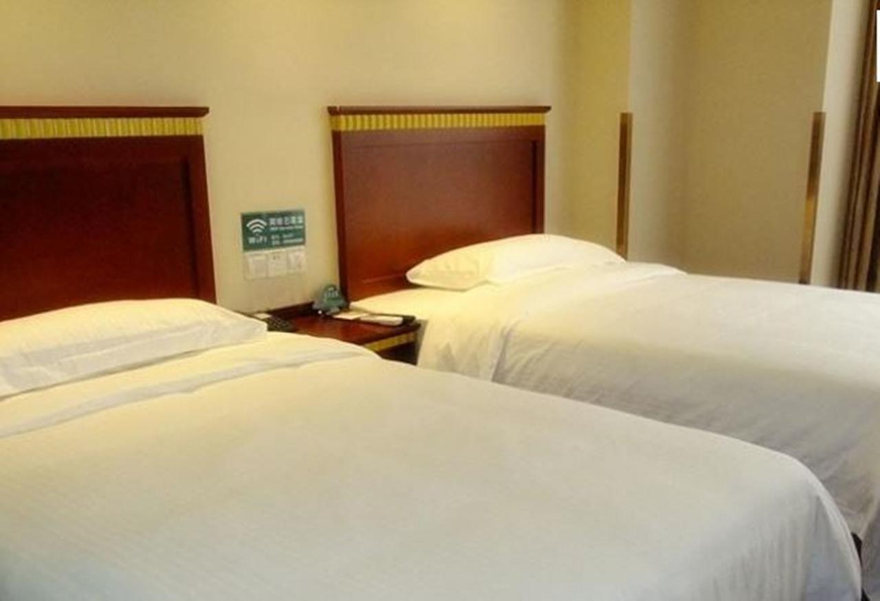 Greentree Inn Chongqing North Railway Station Express Hotel Kültér fotó